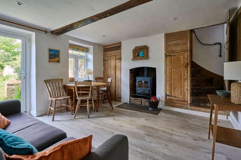 House | 3 bedrooms, high-speed internet