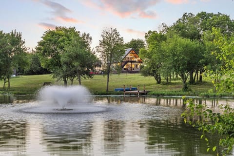 Luxury ranch retreat with private pond with hot tub, canoe & peaceful views.