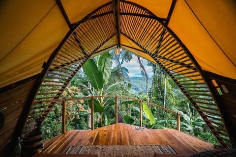Design Bungalow, 1 King Bed, Balcony, Garden View | Premium bedding, individually decorated, laptop workspace, free WiFi