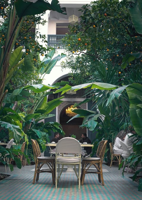 Luxury Double Room | Outdoor dining
