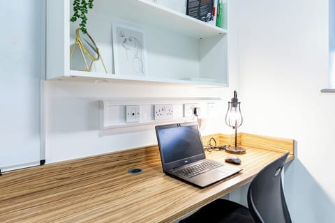 Standard Single Room, Non Smoking | Interior