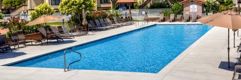 Fully accessible community pool area