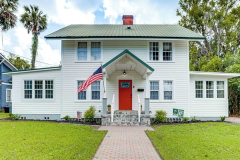 DeLand Vacation Rental | 4BR | 3BA | 3,000 Sq Ft