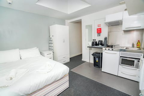 Bedroom (Studio)