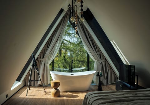 Deluxe Double Room, Mountain View | In-room safe, blackout drapes, iron/ironing board