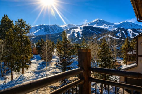 Wake up to views of Peak 9, Peak 10, and the Tenmile Range.