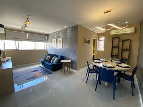 Basic Apartment | Dining