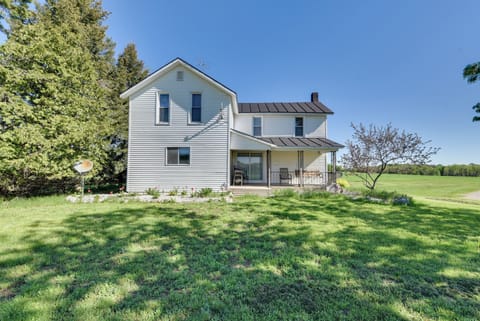 Central Lake Vacation Rental | 4BR | 1.5BA | 1,250 Sq Ft