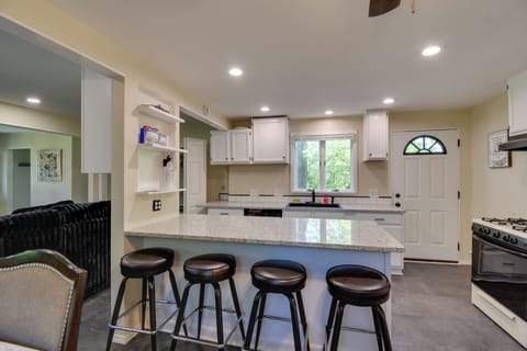 House (4 Bedrooms) | Interior