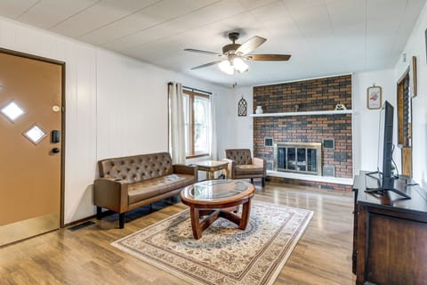 House (3 Bedrooms) | Interior