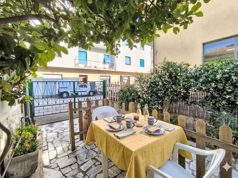 Apartment, Balcony, Coast, Hotel, Resort, Seaside Resort, Resort Town, Bay, Penthouse Apartment