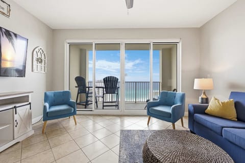 Condo, Multiple Beds (Vantage Vues) | Living area