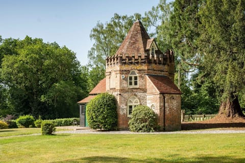 The exterior of Grimsbury Castle, Berkshire