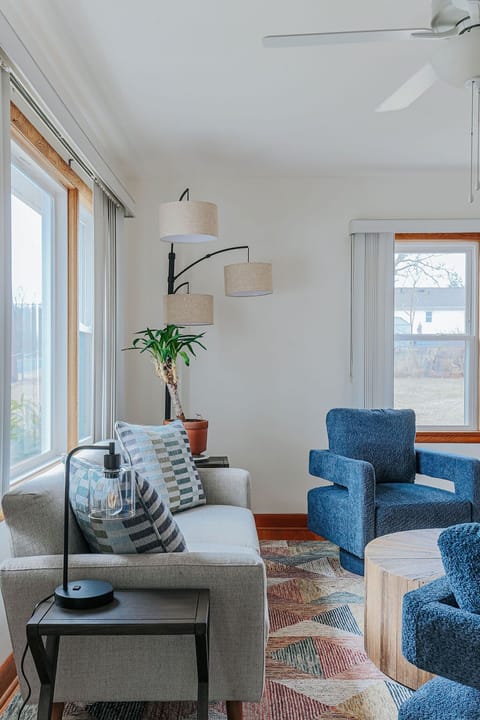 House, Private Bathroom (Millhouse) | Lounge