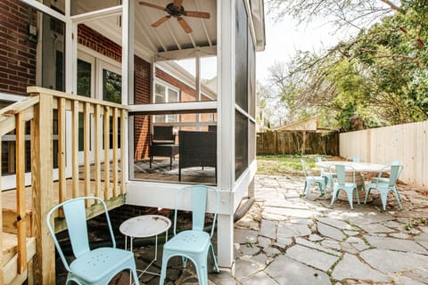 House, Private Bathroom (Lewis Mountain Retreat) | Exterior