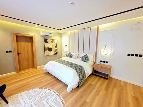 Superior Room, Courtyard View | Egyptian cotton sheets, premium bedding, down comforters