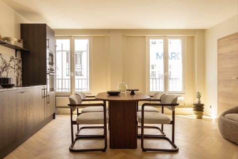 Apartment | Dining