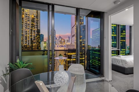Deluxe Apartment, Balcony, City View | Soundproofing, iron/ironing board, free WiFi