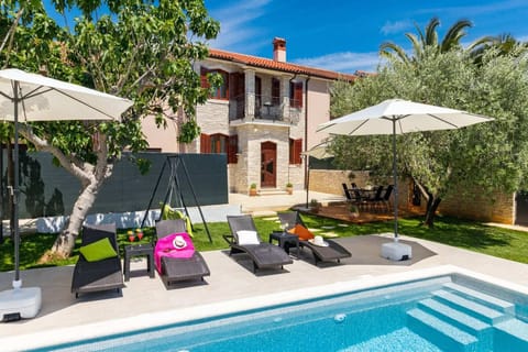 Holiday Home Swimming Pool
