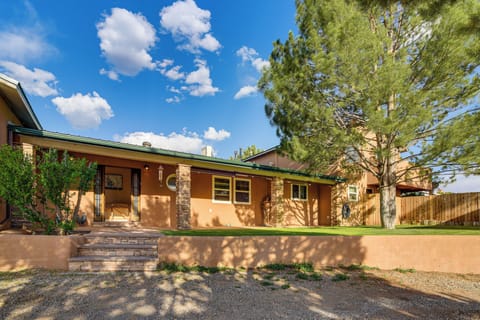 Santa Fe Vacation Rental | 3BR | 2BA | 2,500 Sq Ft