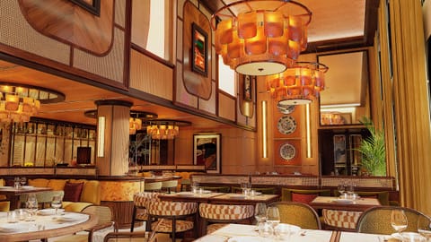 2 restaurants; breakfast, lunch, dinner, and brunch served