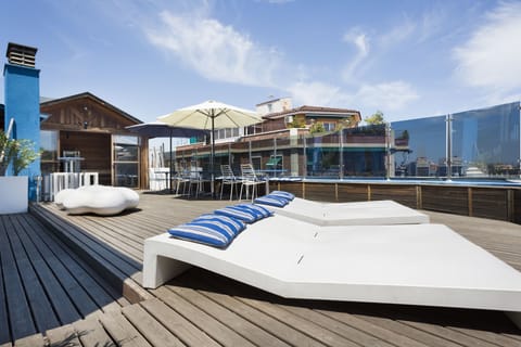 Sundeck