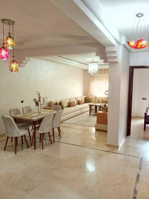 Apartment, Balcony, City View | Living area