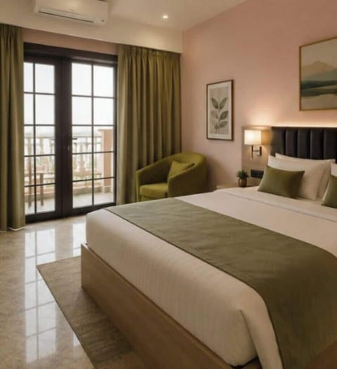 Deluxe Room | Desk, free WiFi