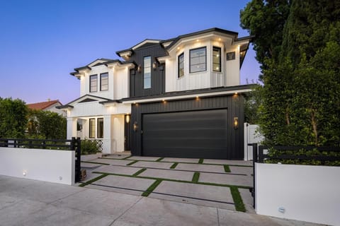 Apartment (5 Bedrooms) | Exterior