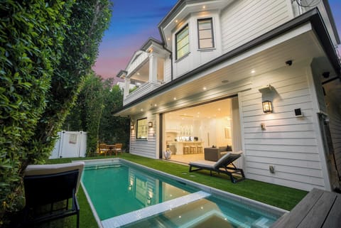 Apartment (5 Bedrooms) | Exterior