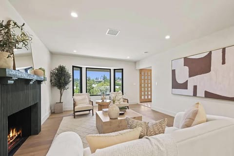 Apartment (4 Bedrooms) | Exterior