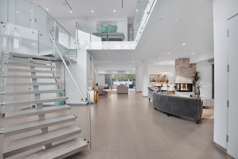 Apartment (5 Bedrooms) | Exterior