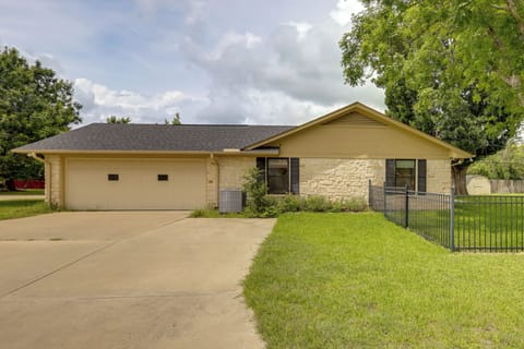 House (3 Bedrooms) | Front of property