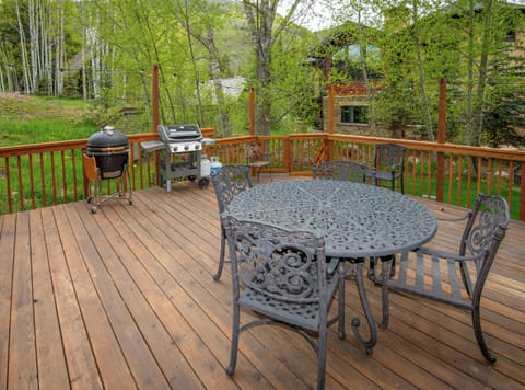 Private Deck