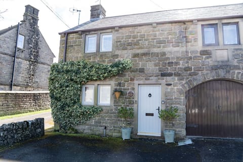 Front of Stonefoot Cottage
