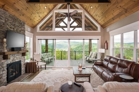 House, Multiple Beds (Just Perfect) | Living area