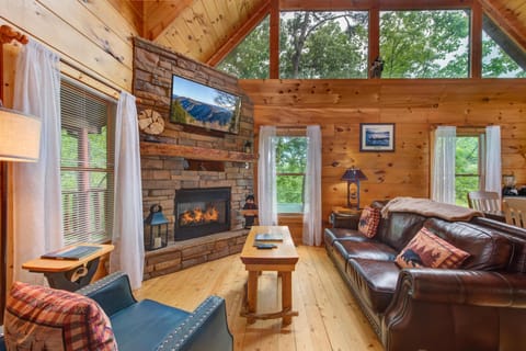 House, Multiple Beds (All Time High) | Living area