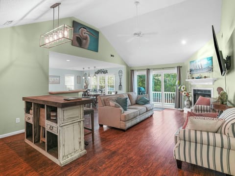 Great Room, Small Bar, Seating Area