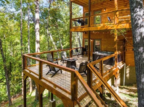 House, Multiple Beds (Treetop Tranquility) | Outdoor spa tub