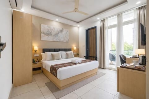Deluxe Room | Desk, laptop workspace, free WiFi, bed sheets