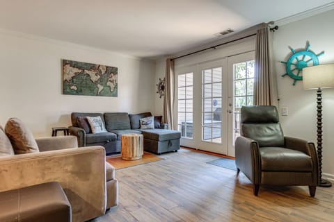 Hilton Head Island Vacation Rental | 2BR | 2BA | 1,270 Sq Ft | Steps to Enter