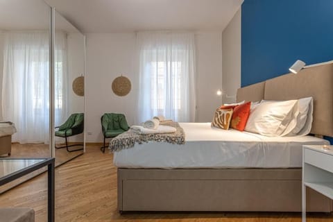 Iron/ironing board, WiFi (free)