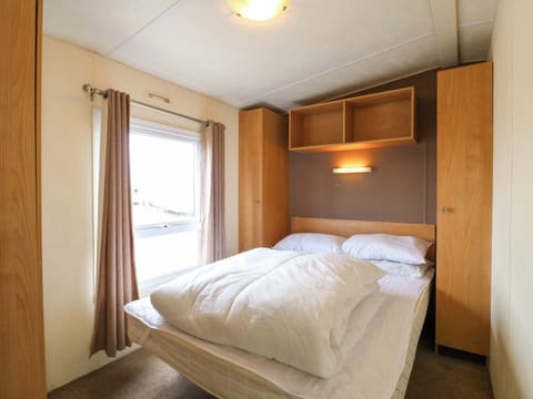 4 bedrooms, WiFi (free), individually decorated, individually furnished