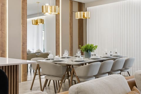 House (Multiple Bedrooms) | Dining room