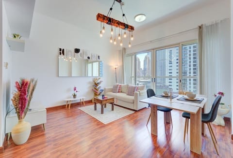 Living Room - Marina View Tower A, Dubai Marina