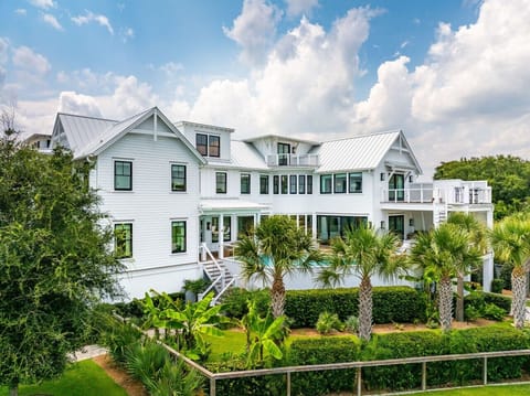 125CharlestonBlvd-KeenEyeMarketing-157