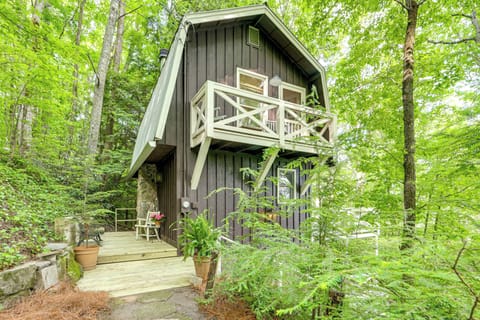Cashiers Vacation Rental | 2BR | 2BA | 800 Sq Ft