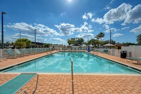 Zephyrhills Vacation Rental | 1BR | 1BA | 600 Sq Ft