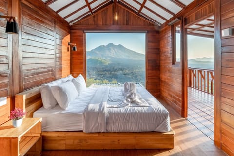 Cabin, Mountain View | Egyptian cotton sheets, premium bedding, free WiFi, bed sheets