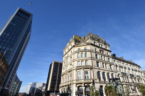 Hotel Exterior [summer]